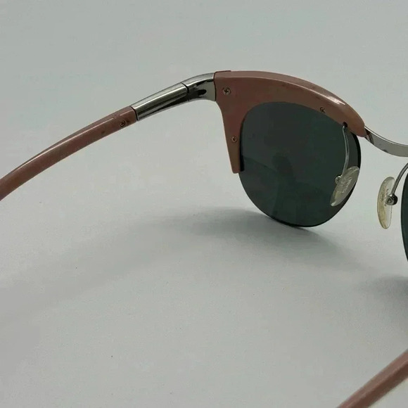 Pre-Loved Prada Cat Eye Retro Collection - Picture 6 of 8